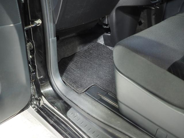 タントカスタムＸ４ＷＤ　夏冬タイヤ　両側スライドドア左電動　カーナビ　リモコンエンジンスターター　キーフリーシステム　オートエアコン　ＬＥＤヘッドライト　オートライト　アルミホイール　アイドリングストップ（北海道）の中古車