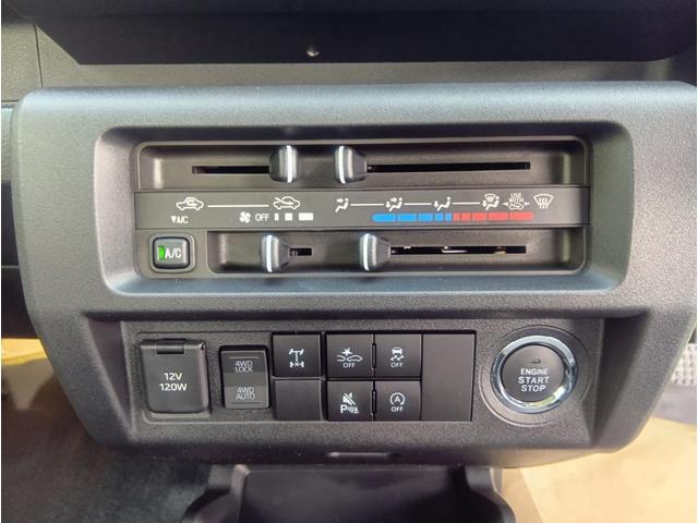 ハイゼットトラックジャンボエクストラパートタイム４ＷＤ　フロアシフトＣＶＴ　エアコン　ＬＥＤヘッドライト　オートライト　キーフリーシステム　プッシュボタンスタート　パワーウィンドウ　アイドリングストップ　ＶＳＣ（横滑り抑制機能）（北海道）の中古車