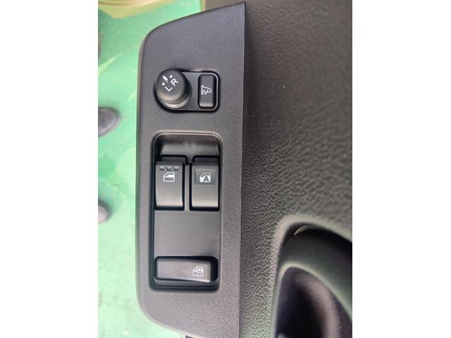 ハイゼットトラックジャンボエクストラパートタイム４ＷＤ　フロアシフトＣＶＴ　エアコン　ＬＥＤヘッドライト　オートライト　キーフリーシステム　プッシュボタンスタート　パワーウィンドウ　アイドリングストップ　ＶＳＣ（横滑り抑制機能）（北海道）の中古車