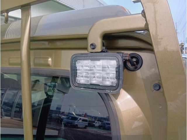 ハイゼットトラックジャンボエクストラパートタイム４ＷＤ　フロアシフトＣＶＴ　エアコン　ＬＥＤヘッドライト　オートライト　キーフリーシステム　プッシュボタンスタート　パワーウィンドウ　アイドリングストップ　ＶＳＣ（横滑り抑制機能）（北海道）の中古車