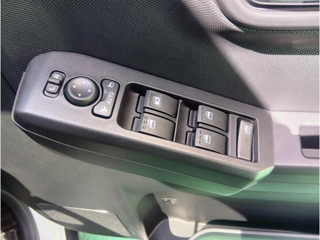 タフトG クロムベンチャー4WD ガラスルーフ LEDヘッドライト オートライト オートエアコン オーディオレス 運転席助手席シートヒーター 前後コーナーセンサー アイドリングストップ アルミホイール VSC(横滑り抑制機能)(北海道)の中古車