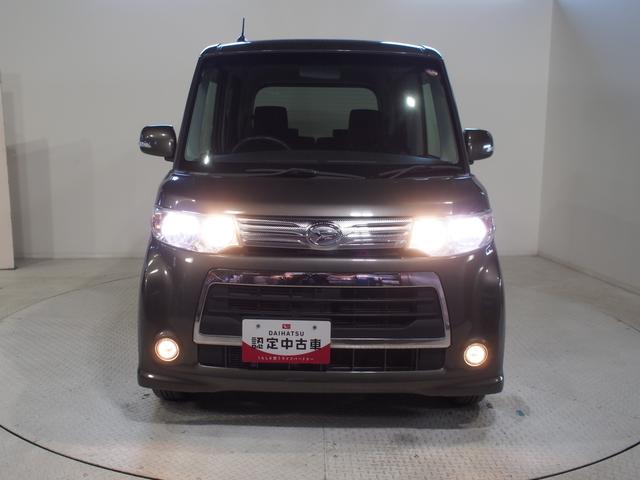 タントカスタムＬ４ＷＤ　左スライドドア　夏冬タイヤ　ＨＩＤヘッドライト　フォグランプ　ダイハツ純正ナビ　電動格納ドアミラー　アイドリングストップ（北海道）の中古車