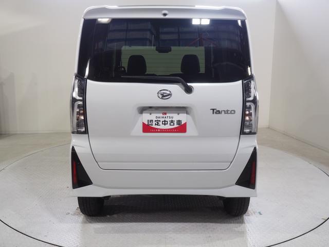タントカスタムＲＳ４ＷＤ　ターボ　両側パワースライドドア　ＬＥＤヘッドライト　オートライト　オートエアコン　オーディオレス　デジタルメーター　電動パーキングブレーキ　シートヒーター　アイドリングストップ（北海道）の中古車