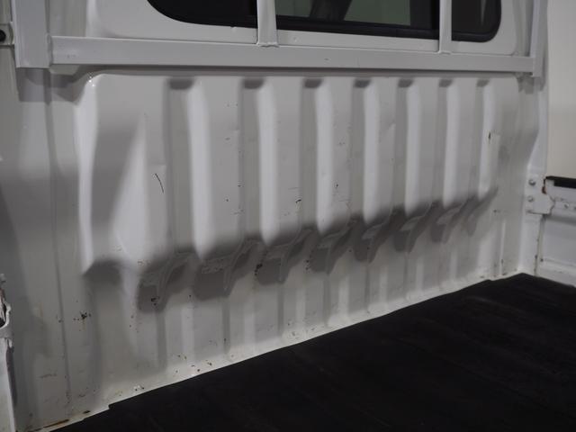 ハイゼットトラックエクストラＶＳパートタイム４ＷＤ　５速マニュアル＆副変速機　パワーステアリング　パワーウィンドウ　集中ドアロック　キーレスエントリー　カーナビ（北海道）の中古車