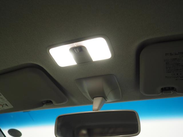 ムーヴＸ　ＳＡ４ＷＤ　スマートアシスト　ダイハツ純正ナビ　オートライト　オートエアコン　リモコンエンジンスターター　運転席シートヒーター　キーフリーシステム　電動格納ドアミラー　アイドリングストップ（北海道）の中古車