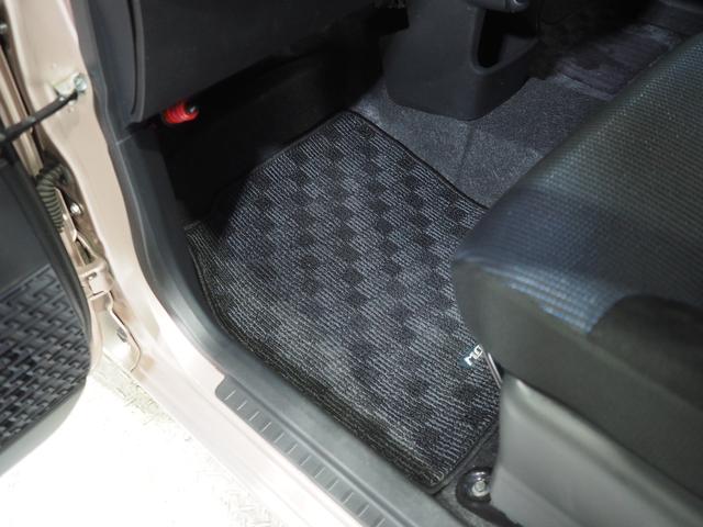 ムーヴＸ　ＳＡ４ＷＤ　スマートアシスト　ダイハツ純正ナビ　オートライト　オートエアコン　リモコンエンジンスターター　運転席シートヒーター　キーフリーシステム　電動格納ドアミラー　アイドリングストップ（北海道）の中古車