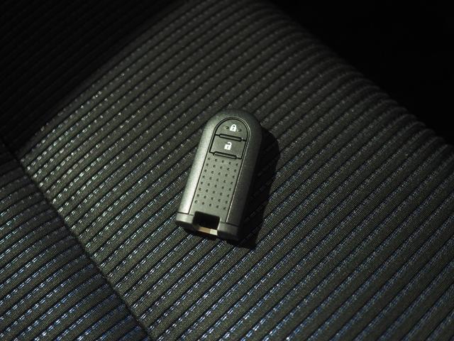 ムーヴＸ　ＳＡ４ＷＤ　スマートアシスト　ダイハツ純正ナビ　オートライト　オートエアコン　リモコンエンジンスターター　運転席シートヒーター　キーフリーシステム　電動格納ドアミラー　アイドリングストップ（北海道）の中古車