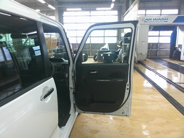 タントカスタムＸ４ＷＤ　両側パワースライドドア　オーディオレス　オートエアコン　ＬＥＤヘッドライト　オートライト　運転席助手席シートヒーター　前後コーナーセンサー　アイドリングストップ　アルミホイール（北海道）の中古車