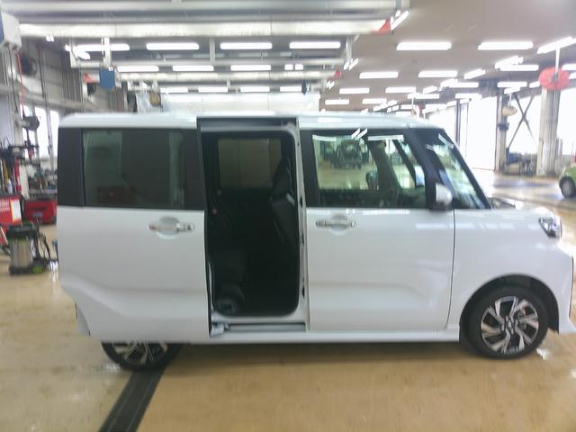 タントカスタムＸ４ＷＤ　両側パワースライドドア　オーディオレス　オートエアコン　ＬＥＤヘッドライト　オートライト　運転席助手席シートヒーター　前後コーナーセンサー　アイドリングストップ　アルミホイール（北海道）の中古車