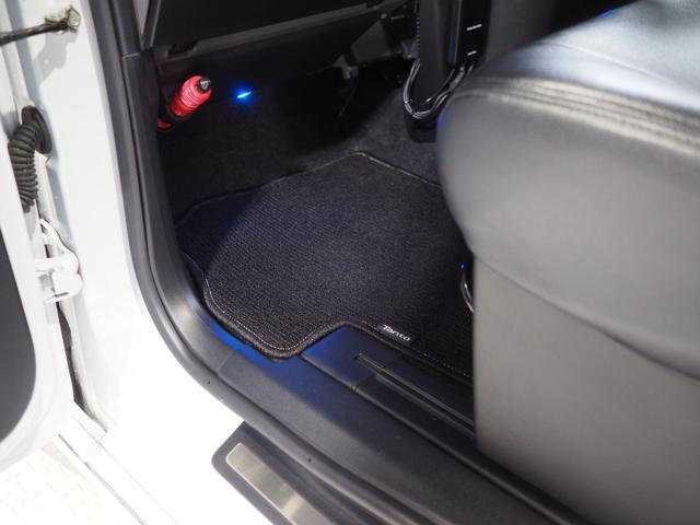 タントカスタムＲＳ４ＷＤ　ターボ　両側パワースライドドア　純正ナビ　パノラマモニター　ドライブレコーダー　クルーズコントロール　ＥＴＣ車載器　リモコンエンジンスターター後席テーブル　アイドリングストップ（北海道）の中古車