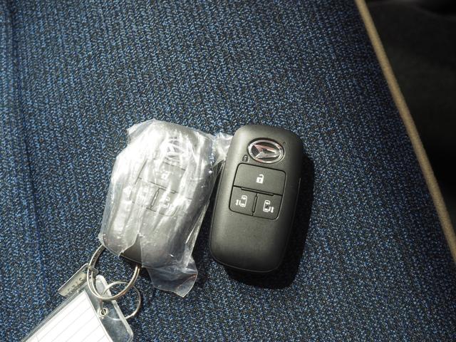 ムーヴキャンバスセオリーＧ４ＷＤ　両側パワースライドドア　ＬＥＤヘッドライト　オートライト　オートエアコン　運転席助手席シートヒーター　前後コーナーセンサー　アイドリングストップ　電動パーキングブレーキ　オーディオレス（北海道）の中古車