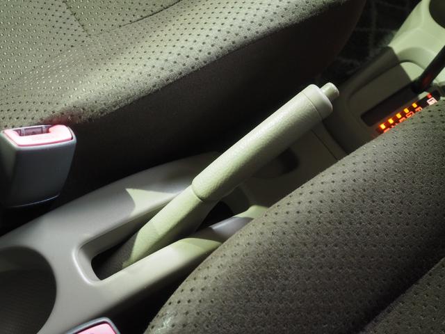 ミラＬセレクション４ＷＤ　キーレスエントリー　夏冬タイヤ　ＣＤチューナー　リモコンエンジンスターター　電動格納ドアミラー　純正カーペットマット（北海道）の中古車