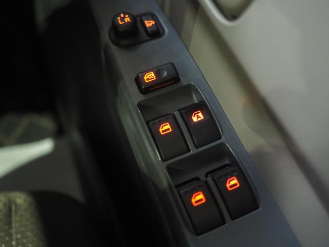 ミラＬセレクション４ＷＤ　キーレスエントリー　夏冬タイヤ　ＣＤチューナー　リモコンエンジンスターター　電動格納ドアミラー　純正カーペットマット（北海道）の中古車