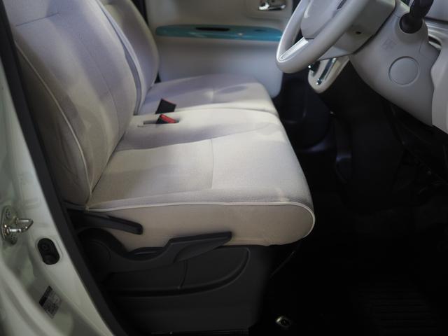 ムーヴキャンバスＧメイクアップリミテッド　ＳＡIII４ＷＤ　両側パワースライドドア　ダイハツ純正ナビ　パノラマモニター　ＬＥＤヘッドライト　キーフリーシステム　オートエアコン　オートライト　アイドリングストップ　ＶＳＣ（横滑り抑制機能）（北海道）の中古車