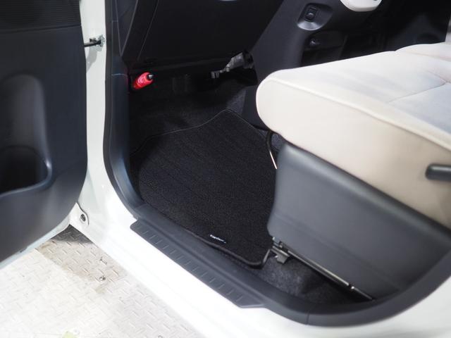 ムーヴキャンバスＧメイクアップリミテッド　ＳＡIII４ＷＤ　両側パワースライドドア　ダイハツ純正ナビ　パノラマモニター　ＬＥＤヘッドライト　キーフリーシステム　オートエアコン　オートライト　アイドリングストップ　ＶＳＣ（横滑り抑制機能）（北海道）の中古車