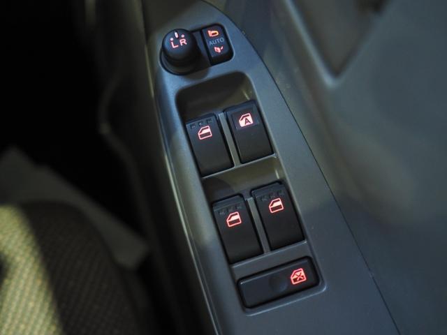 タントＸ　ＳＡIII４ＷＤ　両側パワースライドドア　ダイハツ純正ナビ　バックモニター　ナビ連動ドライブレコーダー　リモコンエンジンスターター　オートエアコン　オートライト　運転席シートヒーター　アイドリングストップ（北海道）の中古車