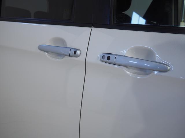 トールカスタムG4WD 両側パワースライドドア 夏冬タイヤ LEDヘッドライト CDチューナー ドライブレコーダー キーフリーシステム オートエアコン アイドリングストップ VSC(横滑り抑制機能)(北海道)の中古車