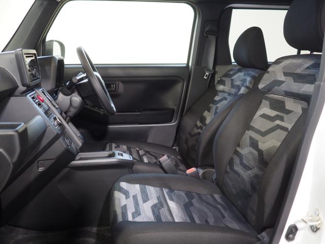 タフトＸ４ＷＤ　ガラスルーフ　ＣＤチューナー　ＬＥＤヘッドライト　オートライト　キーフリーシステム　オートエアコン　電動パーキングブレーキ　前後コーナーセンサー　アイドリングストップ（北海道）の中古車
