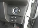４ＷＤ　ガラスルーフ　ＬＥＤヘッドライト　オートライト　オートエアコン　オーディオレス　キーフリーシステム　運転席助手席シートヒーター　アルミホイール　アイドリングストップ　ＶＳＣ（横滑り抑制機能）（北海道）の中古車