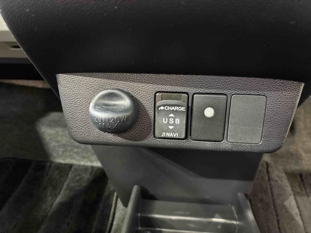 ミライースＸ　ＳＡIII４ＷＤ　オートマチックハイビーム　衝突防止システム　ＬＥＤヘッドランプ　レーンアシスト　キーレスエントリー　記録簿　禁煙車　ワンオーナー　アイドリングストップ　エアバッグ　エアコン（北海道）の中古車