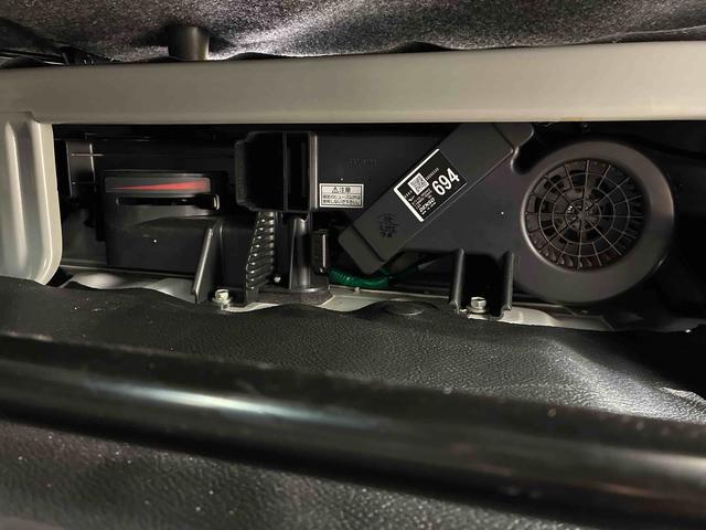 ハイゼットカーゴＤＸ４ＷＤ　オートマチックハイビーム　衝突防止システム　レーンアシスト　キーレスエントリー　記録簿　ワンオーナー　　アイドリングストップエアバッグ　エアコン　パワーステアリング　パワーウィンドウ　ＡＢＳ（北海道）の中古車