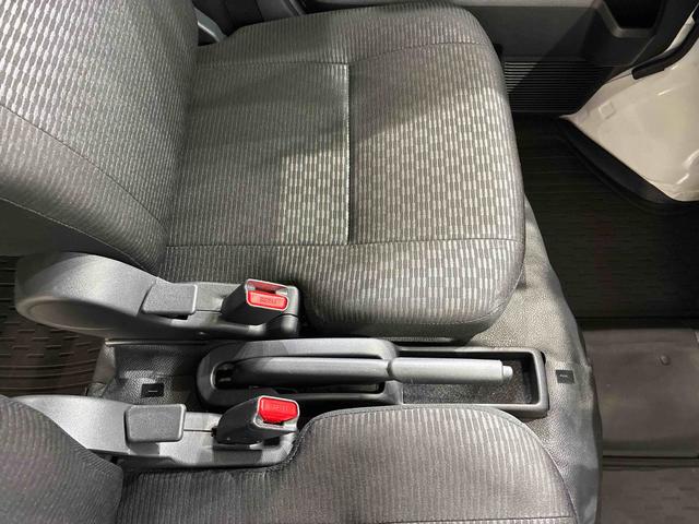ハイゼットカーゴＤＸ４ＷＤ　オートマチックハイビーム　衝突防止システム　レーンアシスト　キーレスエントリー　記録簿　ワンオーナー　　アイドリングストップエアバッグ　エアコン　パワーステアリング　パワーウィンドウ　ＡＢＳ（北海道）の中古車