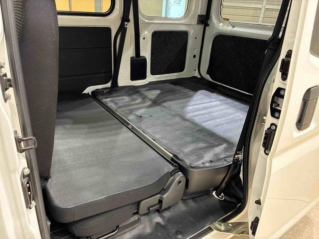 ハイゼットカーゴＤＸ４ＷＤ　オートマチックハイビーム　衝突防止システム　レーンアシスト　キーレスエントリー　記録簿　ワンオーナー　　アイドリングストップエアバッグ　エアコン　パワーステアリング　パワーウィンドウ　ＡＢＳ（北海道）の中古車