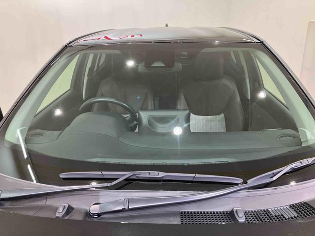 ヤリスクロスハイブリッドＺ４ＷＤ　アルミホイール　シートヒーター　衝突防止システム　ＬＥＤヘッドランプ　スマートキー　記録簿　禁煙車　ワンオーナー　エアバッグ　エアコン　パワーステアリング　パワーウィンドウ　ＡＢＳ（北海道）の中古車