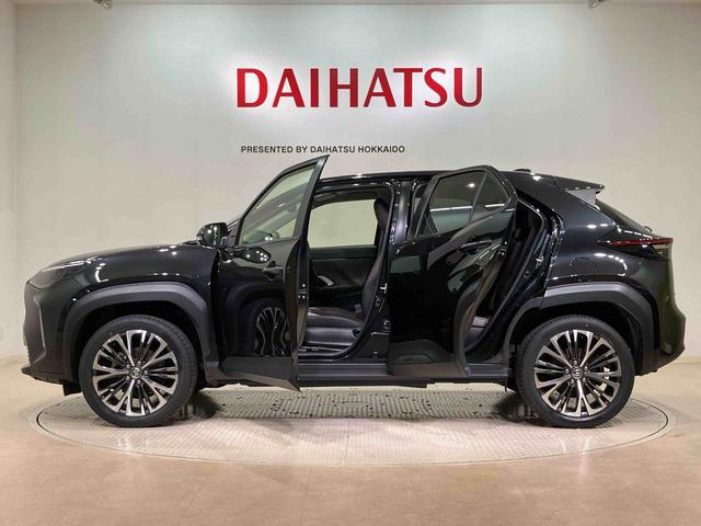 ヤリスクロスハイブリッドＺ４ＷＤ　アルミホイール　シートヒーター　衝突防止システム　ＬＥＤヘッドランプ　スマートキー　記録簿　禁煙車　ワンオーナー　エアバッグ　エアコン　パワーステアリング　パワーウィンドウ　ＡＢＳ（北海道）の中古車