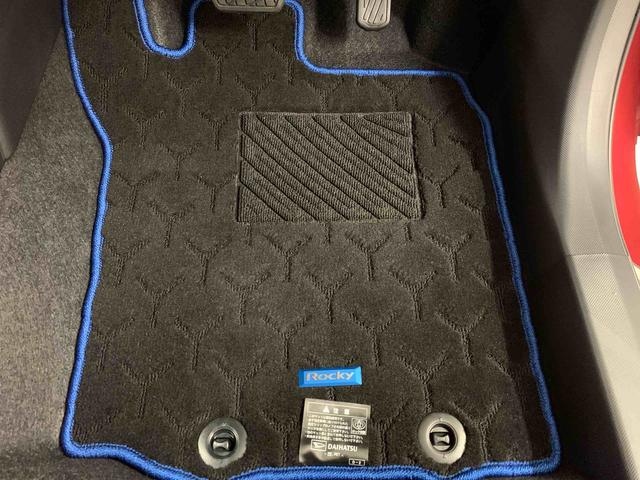 ロッキープレミアムＧ　ＨＥＶ　２ＷＤＬＥＤヘッドライト・ナビ・ドラレコ・パノラマモニター・ＥＴＣ・シートヒーター・スマートアシスト・プッシュボタンスタート・オートライト・オートマチックハイビーム・オートエアコン・電動格納式ドアミラー（群馬県）の中古車