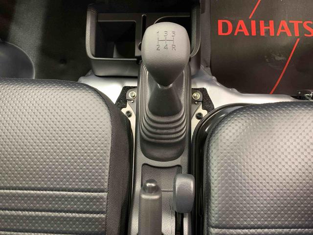 ハイゼットトラックスタンダード　農用スペシャル　４ＷＤ５速ＭＴ・オートライト・オートマチックハイビーム・ＡＭＦＭラジオ・キーレスエントリー・アイドリングストップ・マニュアルエアコン・スマートアシスト（群馬県）の中古車