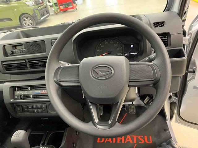 ハイゼットトラックスタンダード　農用スペシャル　４ＷＤ５速ＭＴ・オートライト・オートマチックハイビーム・ＡＭＦＭラジオ・キーレスエントリー・アイドリングストップ・マニュアルエアコン・スマートアシスト（群馬県）の中古車