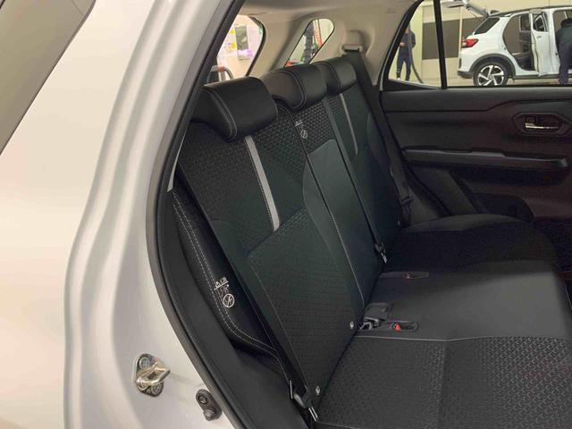 ロッキープレミアムＧ　ＨＥＶ　２ＷＤディスプレイオーディオ・ドライブレコーダー・ＥＴＣ・ＬＥＤヘッドライト・オートライト・オートマチックハイビーム・プッシュスタートボタン・アイドリングストップ・シートヒーター・スマートアシスト（群馬県）の中古車