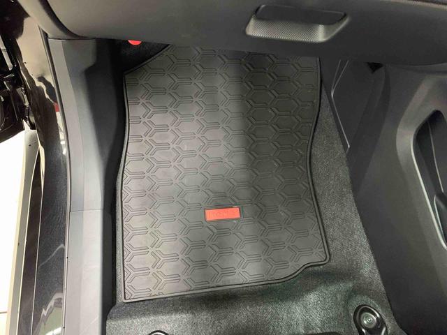 ロッキープレミアムＧ　２ＷＤＬＥＤヘッドライト・オートライト・オートマチックハイビーム・プッシュスタートボタン・アイドリングストップ・シートヒーター・オートエアコン・電動パーキングブレーキ・スマートアシスト（群馬県）の中古車