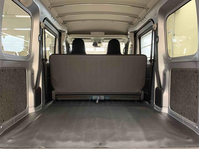 ハイゼットカーゴＤＸ　２ＷＤキーレスエントリー・ＡＭ，ＦＭラジオ・マニュアルエアコン・スマートアシスト・アイドリングストップ・コーナーセンサー・オートライト・オートマチックハイビーム（群馬県）の中古車