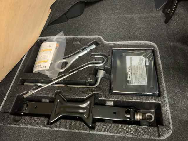 トールカスタムＧ　２ＷＤ両側電動スライドドア・ナビ・ドライブレコーダー・ＬＥＤヘッドライト・オートライト・オートマチックハイビーム・プッシュスタートボタン・アイドリングストップ・電動パーキングブレーキ・スマートアシスト（群馬県）の中古車