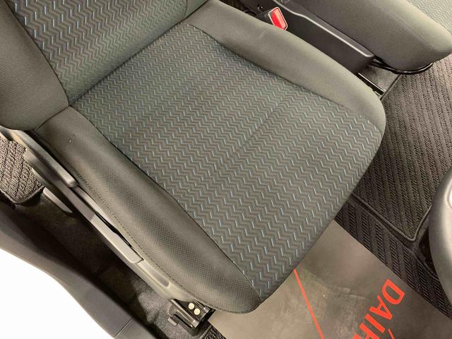 トールカスタムＧ　２ＷＤ両側電動スライドドア・ＬＥＤヘッドライト・パノラマモニター（群馬県）の中古車