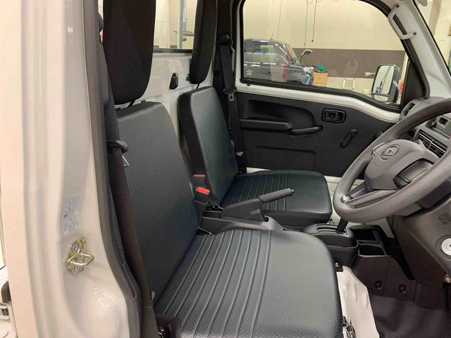 ハイゼットトラックスタンダード 農用スペシャル 4WDオートライト・オートマチックハイビーム・AMFMラジオ・キーレスエントリー・アイドリングストップ・スマートアシスト・マニュアルエアコン(群馬県)の中古車