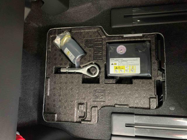 タントカスタムX 2WD両側電動スライドドア・LEDヘッドライト・ナビ・バックカメラ・シートヒーター・スマートアシスト・アイドリングストップ・プッシュボタンスタート・オートライト・オートマチックハイビーム・オートエアコン(群馬県)の中古車