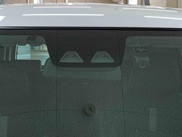 ロッキープレミアム 4WDLEDヘッドライト・オートライト・オートマチックハイビーム・ナビ・ドライブレコーダー・ETC・プッシュスタートボタン・アイドリングストップ・シートヒーター・スマートアシスト(群馬県)の中古車