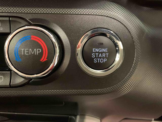 ロッキープレミアム 4WDLEDヘッドライト・オートライト・オートマチックハイビーム・ナビ・ドライブレコーダー・ETC・プッシュスタートボタン・アイドリングストップ・シートヒーター・スマートアシスト(群馬県)の中古車