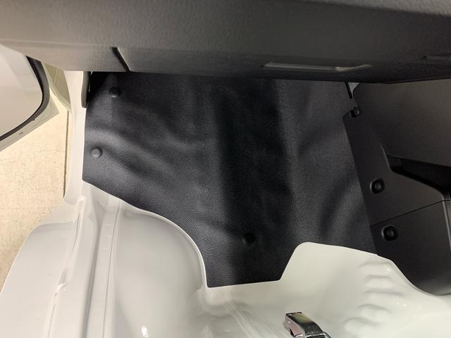 ハイゼットトラックスタンダード 4WDオートライト・オートマチックハイビーム・AMFMラジオ・マニュアルエアコン・キーレスエントリー・アイドリングストップ・スマートアシスト(群馬県)の中古車