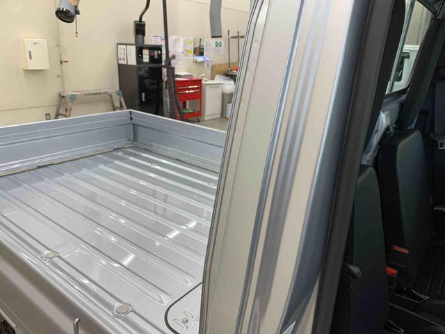 ハイゼットトラックスタンダード 農用スペシャル 4WD5速MT・オートライト・オートマチックハイビーム・AMFMラジオ・マニュアルエアコン・キーレスエントリー・アイドリングストップ・スマートアシスト(群馬県)の中古車