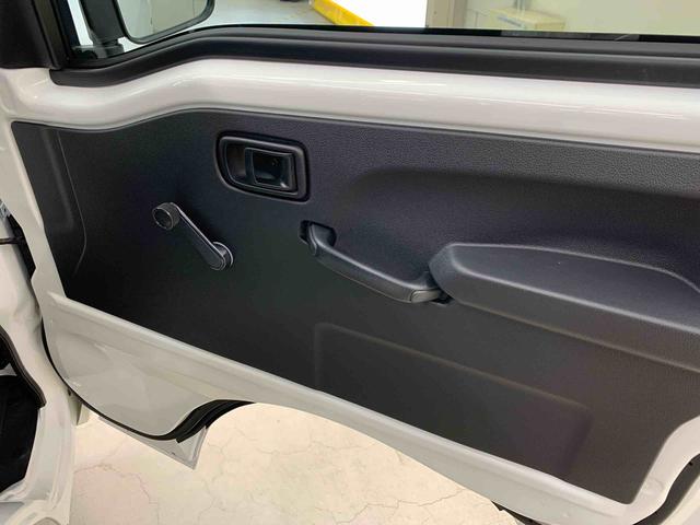 ハイゼットトラックスタンダード 農用スペシャル 4WDオートライト・オートマチックハイビーム・AMFMラジオ・キーレスエントリー・アイドリングストップ・マニュアルエアコン・スマートアシスト(群馬県)の中古車