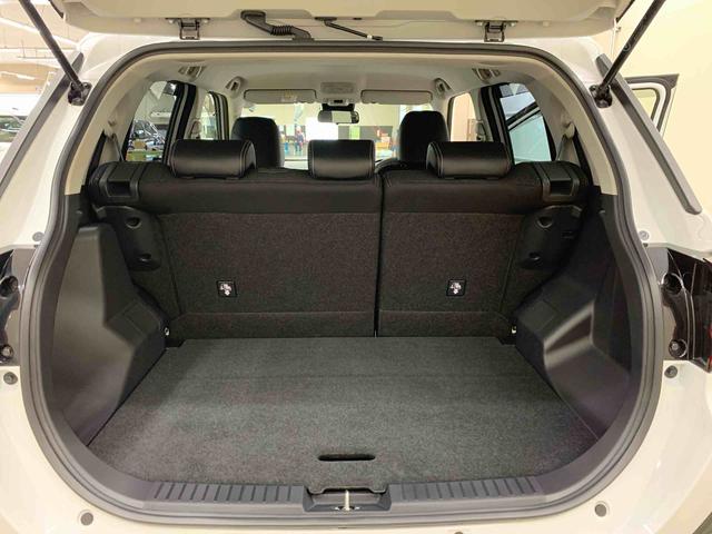 ロッキープレミアムＧ　ＨＥＶ　２ＷＤＬＥＤヘッドライト・オートライト・オートマチックハイビーム・プッシュスタートボタン・アイドリングストップ・オートエアコン・シートヒーター・電動パーキングブレーキ・スマートアシスト（群馬県）の中古車