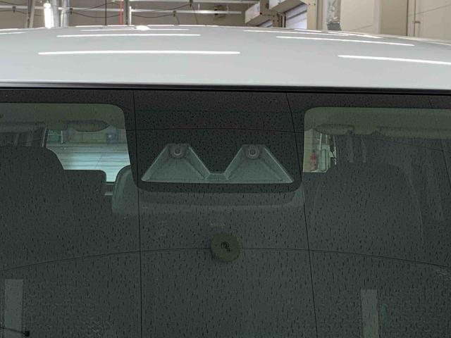 ロッキープレミアムＧ　ＨＥＶ　２ＷＤＬＥＤヘッドライト・オートライト・オートマチックハイビーム・プッシュスタートボタン・アイドリングストップ・オートエアコン・シートヒーター・電動パーキングブレーキ・スマートアシスト（群馬県）の中古車