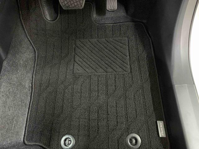 ロッキープレミアムＧ　ＨＥＶ　２ＷＤＬＥＤヘッドライト・オートライト・オートマチックハイビーム・プッシュスタートボタン・アイドリングストップ・オートエアコン・シートヒーター・電動パーキングブレーキ・スマートアシスト（群馬県）の中古車