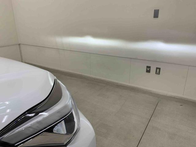 ロッキープレミアムＧ　ＨＥＶ　２ＷＤＬＥＤヘッドライト・オートライト・オートマチックハイビーム・プッシュスタートボタン・アイドリングストップ・オートエアコン・シートヒーター・電動パーキングブレーキ・スマートアシスト（群馬県）の中古車