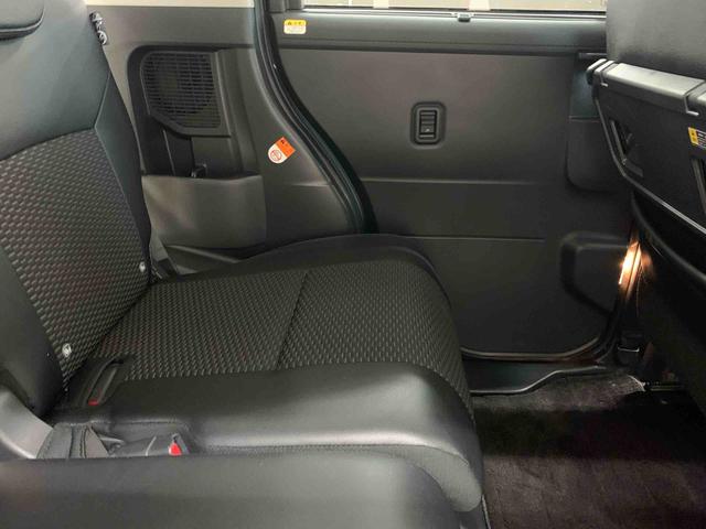 トールカスタムＧ　２ＷＤ両側電動スライドドア・ナビ・ドライブレコーダー・バックカメラ・ＬＥＤヘッドライト・オートライト・オートマチックハイビーム・オートエアコン・シートヒーター・電動パーキングブレーキ・スマートアシスト（群馬県）の中古車