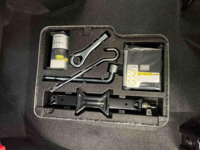 トールカスタムＧ　２ＷＤ両側電動スライドドア・ナビ・ドライブレコーダー・バックカメラ・ＬＥＤヘッドライト・オートライト・オートマチックハイビーム・オートエアコン・シートヒーター・電動パーキングブレーキ・スマートアシスト（群馬県）の中古車